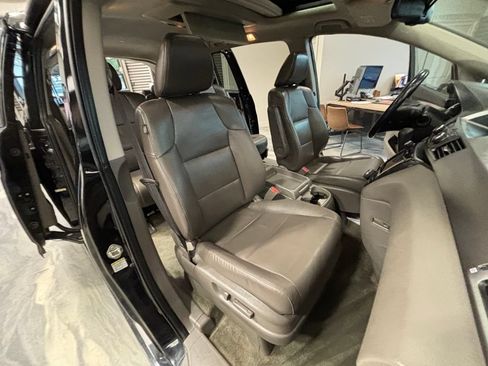 Used 2015 Honda Odyssey Touring image 5
