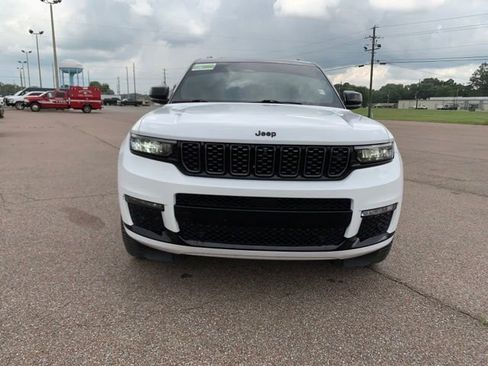 Used 2024 Jeep Grand Cherokee L Summit AWD/4WD image 3