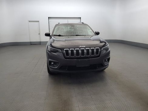 Used 2019 Jeep Cherokee Latitude Plus w/ Comfort/Convenience Group AWD/4WD image 14