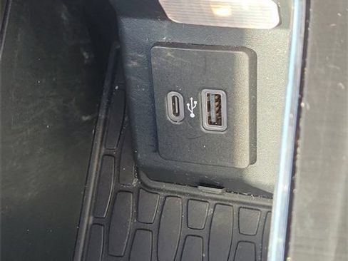 Certified 2024 Lincoln Aviator 2WD w/ Premium Package image 22