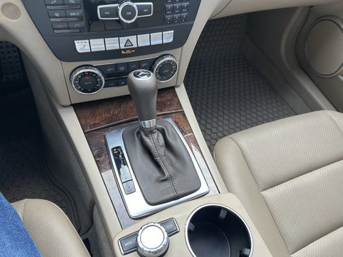 Used 2012 Mercedes-Benz C 300 4MATIC Sedan image 17