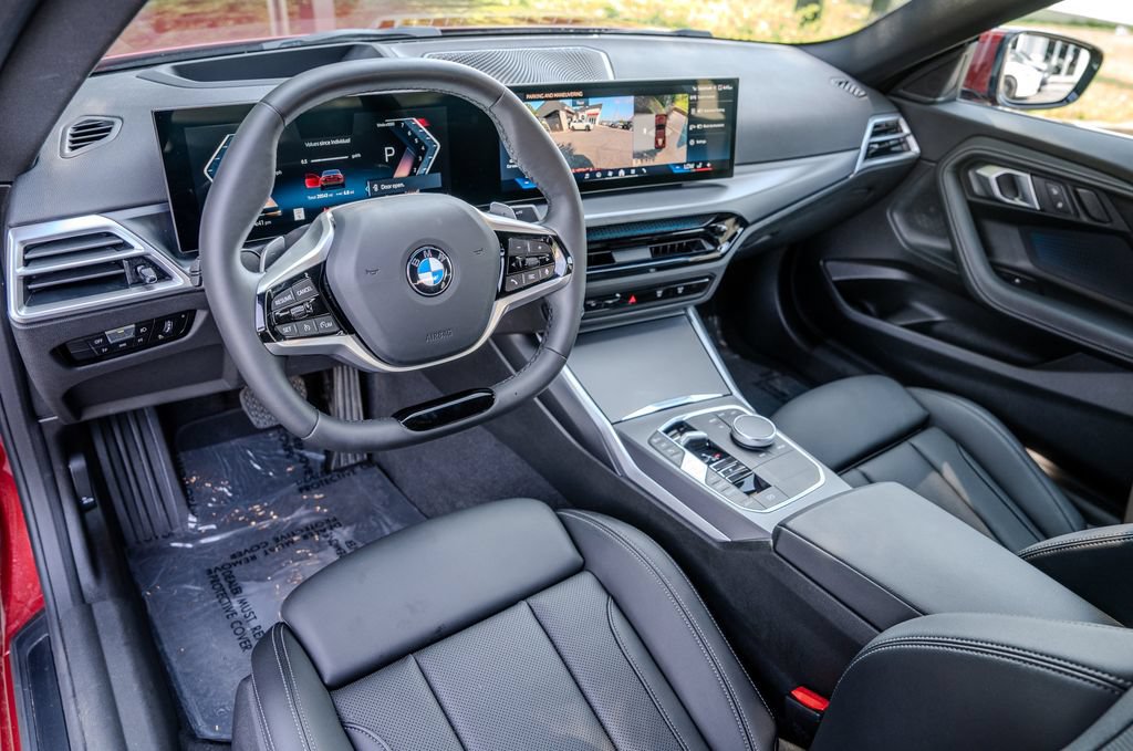 Used 2025 BMW 230i Coupe RWD image 4
