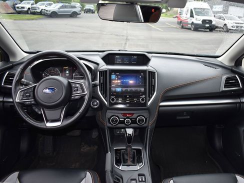 Used 2021 Subaru Crosstrek 2.5i Limited w/ Moonroof Package 2 AWD/4WD image 3