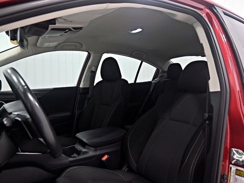 Used 2023 Subaru Legacy Premium AWD/4WD image 5