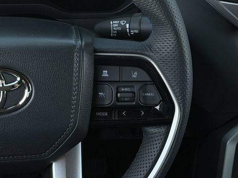 Used 2025 Toyota Tundra Platinum AWD/4WD image 18