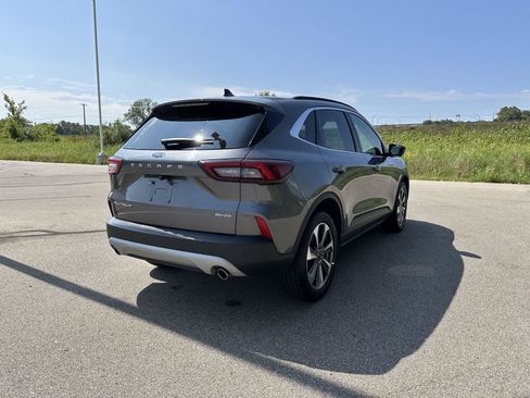 Used 2024 Ford Escape Platinum AWD/4WD image 5