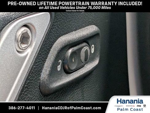 Used 2016 Jeep Wrangler Unlimited Rubicon w/ Connectivity Group AWD/4WD image 26