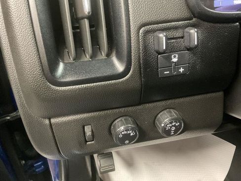Used 2019 Chevrolet Colorado ZR2 AWD/4WD image 11