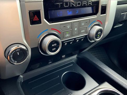 Used 2019 Toyota Tundra Platinum image 32