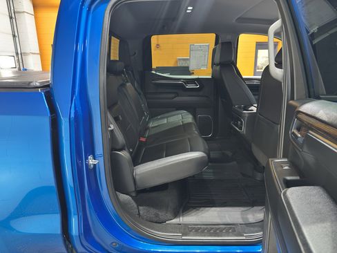 Used 2024 GMC Sierra 1500 Elevation w/ Elevation Premium Package image 24