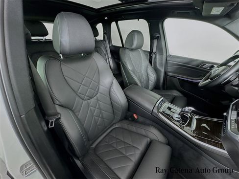 Used 2023 BMW X5 xDrive40i w/ Executive Package image 29