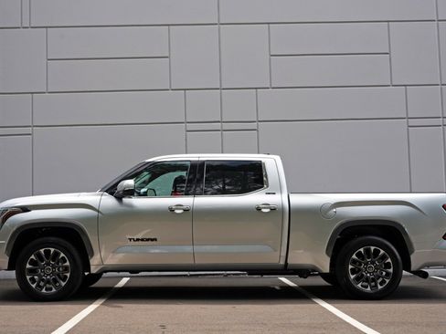Used 2022 Toyota Tundra Limited AWD/4WD image 9