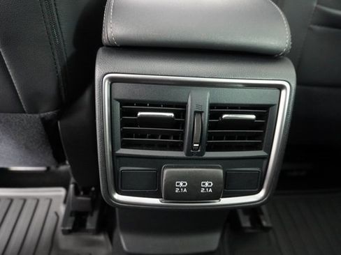 Used 2020 Subaru Forester Limited image 34