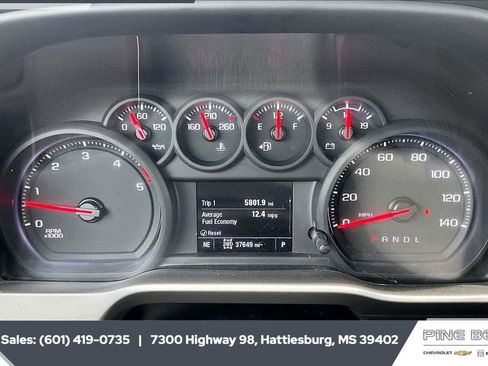 Used 2025 Chevrolet Silverado 2500 Custom w/ Custom Value Package image 15