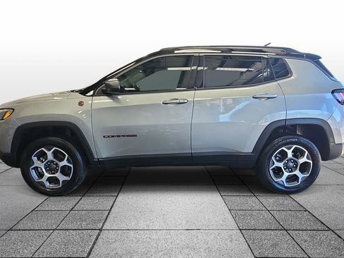 Used 2022 Jeep Compass Trailhawk w/ Trailhawk Elite Group AWD/4WD image 8