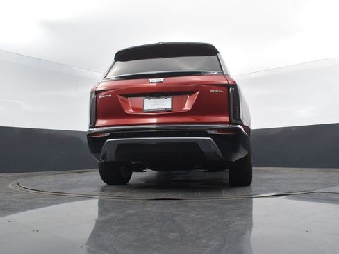 New 2026 Cadillac Vistiq Sport w/ LPO, Floor Liner Package image 57