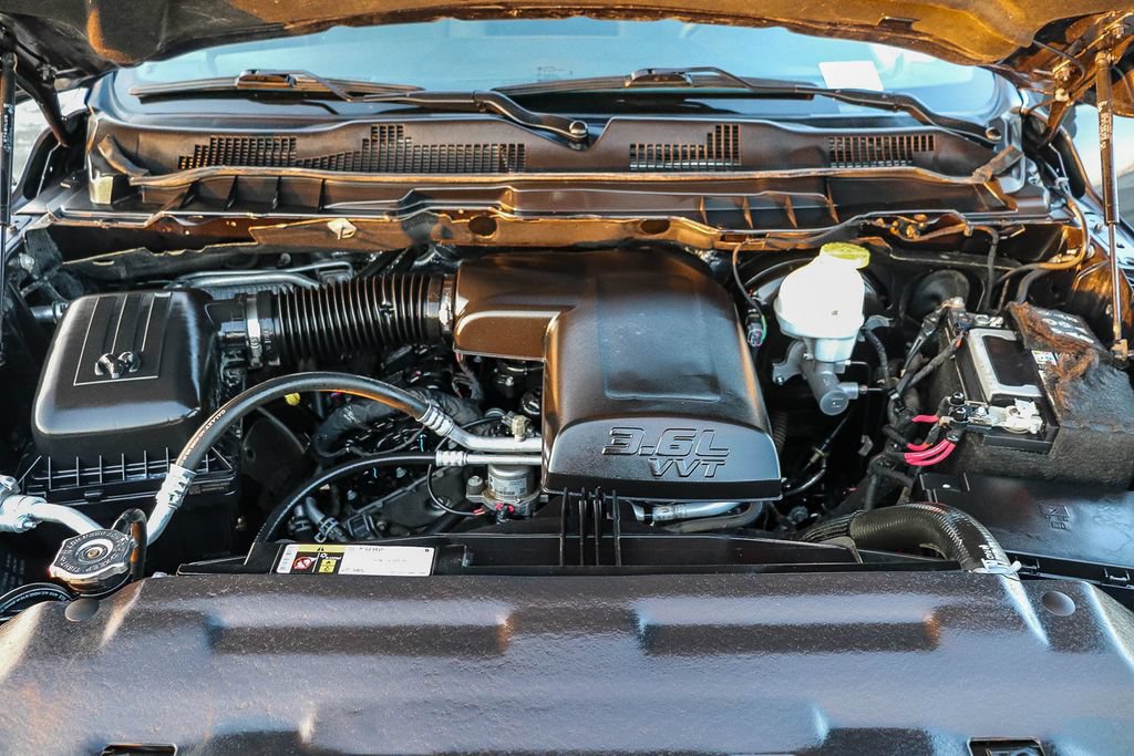 Used 2024 RAM 1500 Warlock AWD/4WD image 29