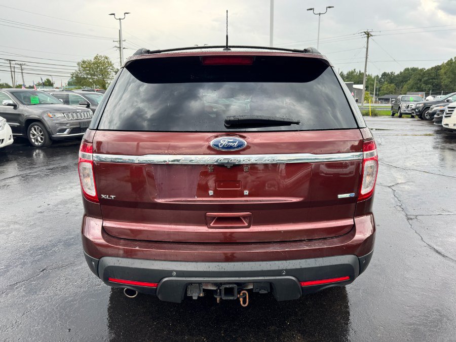 Used 2015 Ford Explorer XLT w/ Equipment Group 202A AWD/4WD image 3