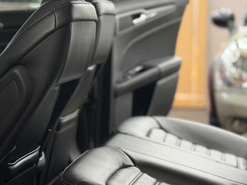 Used 2013 Ford Fusion SE FWD image 6