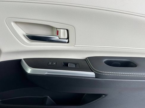 New 2026 Toyota Sienna Platinum AWD/4WD image 21
