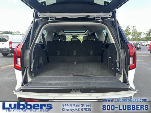 Used 2025 Ford Expedition Max Platinum AWD/4WD image 24