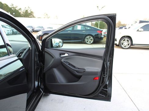 Used 2014 Ford Focus SE image 27