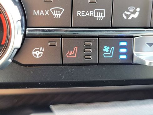 New 2025 Ford F250 Platinum image 17