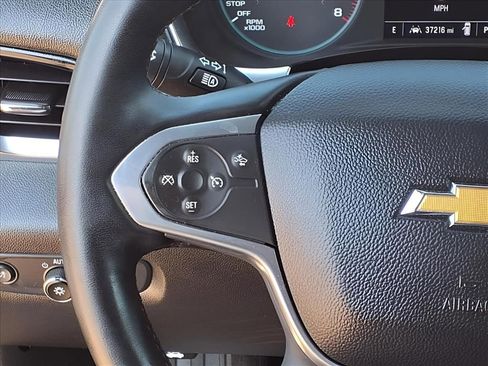 Used 2023 Chevrolet Traverse LT w/ LPO, Floor Liner Package image 5