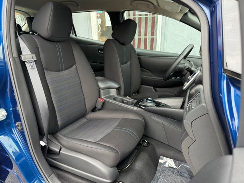 Used 2024 Nissan Leaf SV Plus image 30