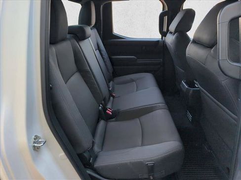 Used 2025 Toyota Tacoma SR5 AWD/4WD image 19