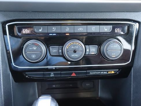 Used 2021 Volkswagen Atlas Cross Sport SEL Premium AWD/4WD image 29