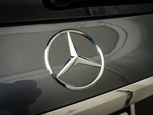 New 2026 Mercedes-Benz GLS 450 4MATIC image 18