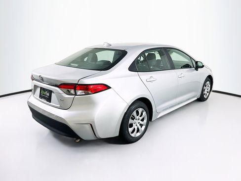 Used 2024 Toyota Corolla LE image 9