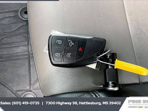 Used 2023 Chevrolet Silverado 1500 ZR2 w/ Technology Package AWD/4WD image 11
