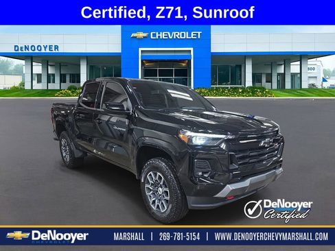 Used 2023 Chevrolet Colorado Z71 w/ Z71 Convenience Package 2 image 3