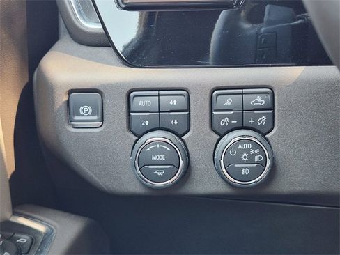 Used 2024 Chevrolet Silverado 1500 LTZ w/ LTZ Premium Package AWD/4WD image 25
