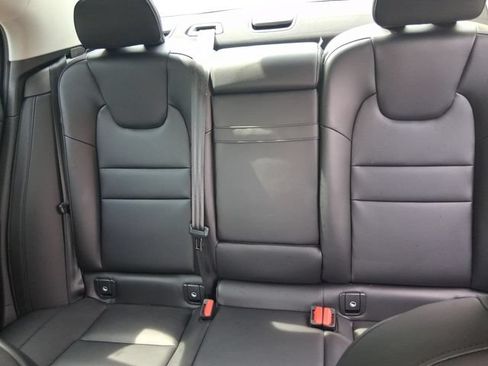 Used 2024 Volvo S60 B5 Core AWD/4WD image 16
