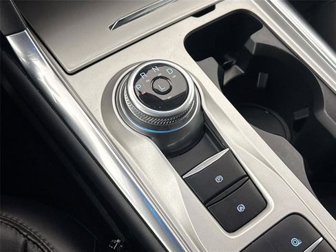 Used 2023 Ford Explorer XLT w/ Equipment Group 202A image 25