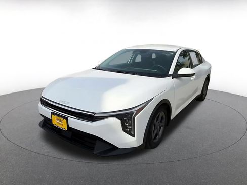 Used 2025 Kia K4 FWD image 8