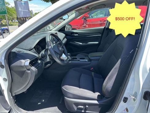 Used 2019 Nissan Altima 2.5 S FWD image 13