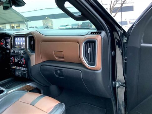 Certified 2022 Chevrolet Silverado 1500 High Country w/ Safety Package II image 18