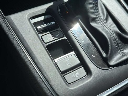 Used 2024 Honda CR-V LX image 28