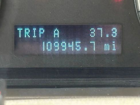 Used 2011 Ford Escape XLT w/ 203A Rapid Spec Order Code image 22
