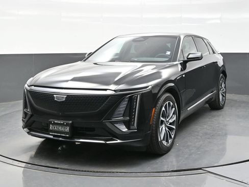 Certified 2024 Cadillac Lyriq Sport w/ LPO, Floor Liner Package AWD/4WD image 2