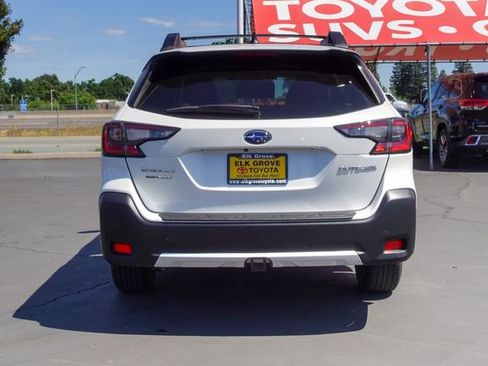 Used 2023 Subaru Outback Limited image 8