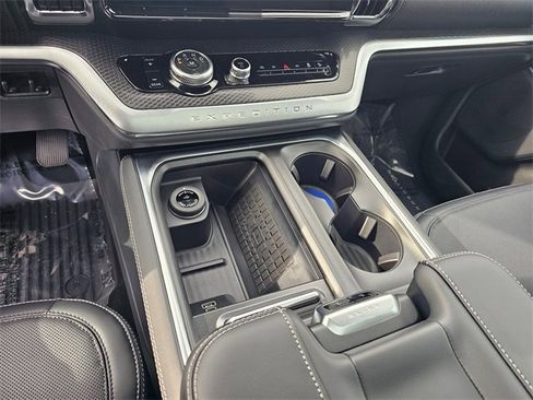 New 2025 Ford Expedition Max Platinum w/ Stealth Performance Package image 22