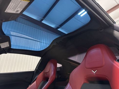 Used 2016 Chevrolet Corvette Z06 w/ 3LZ Preferred Equipment Group image 19