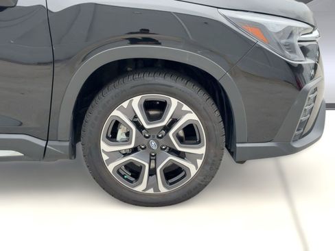 Used 2023 Subaru Ascent Touring image 12