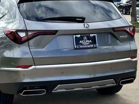 Certified 2025 Acura MDX FWD w/ Technology Package image 6