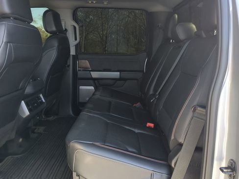 Used 2023 Ford F250 Lariat w/ Chrome Package image 12